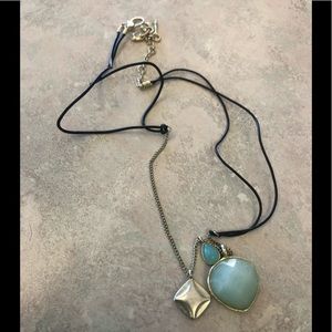 Fossil/necklace